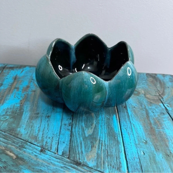 Vintage Blue Mountain Pottery Green Drip Glaze Lotus Bowl Planter - Picture 2 of 8